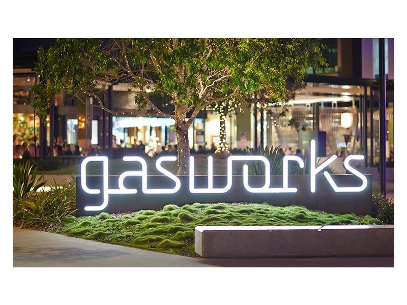 27 Commercial Road, Newstead QLD 4006