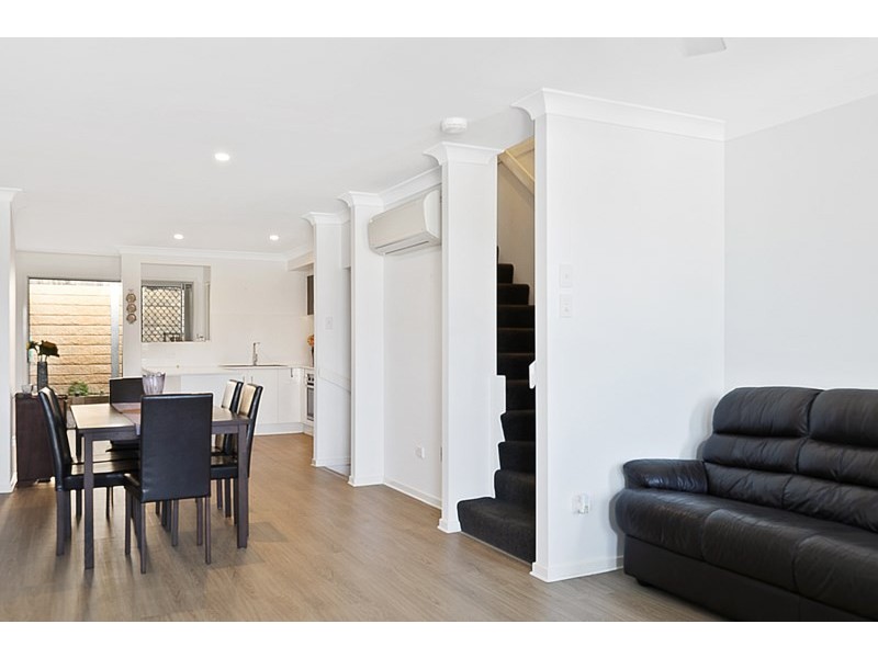 40/30 Taylor Place, Mackenzie QLD 4156