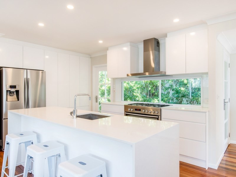 21 Nealdon Street, Holland Park QLD 4121