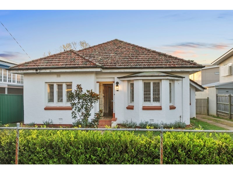 25 Yuletide Street, Holland Park West QLD 4121