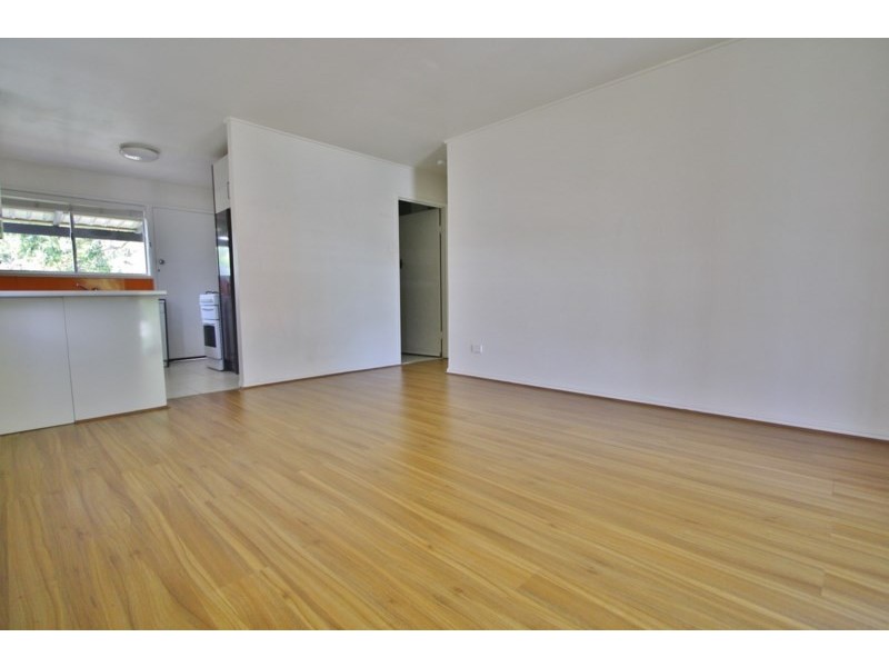 2/59 Crown Street, Holland Park West QLD 4121