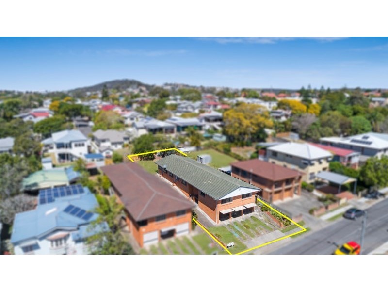 29 Arnold Street, Holland Park QLD 4121