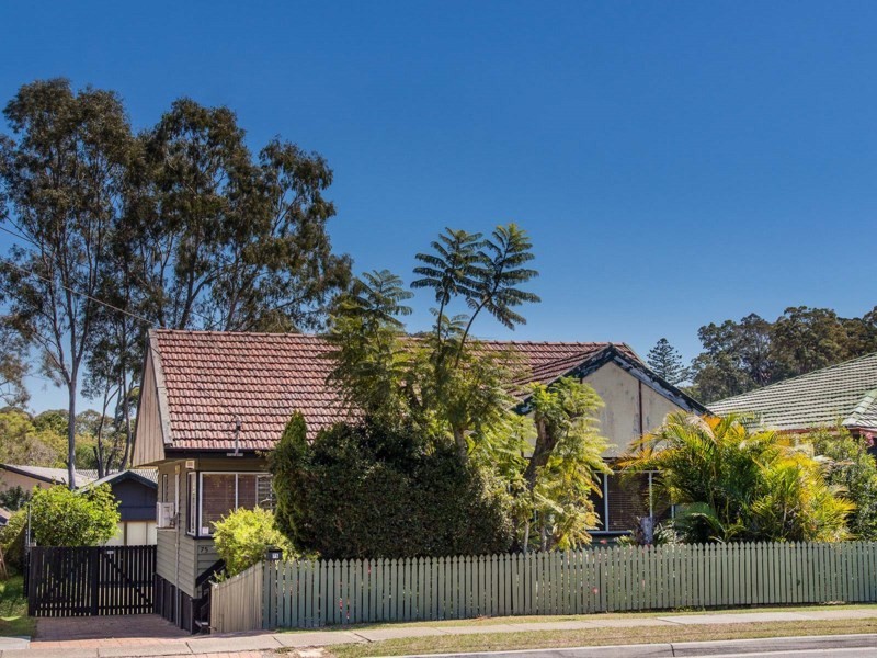 75 Birdwood Road, Holland Park West QLD 4121