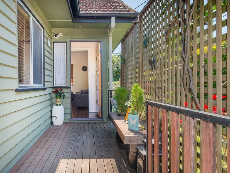 75 Birdwood Road, Holland Park West QLD 4121