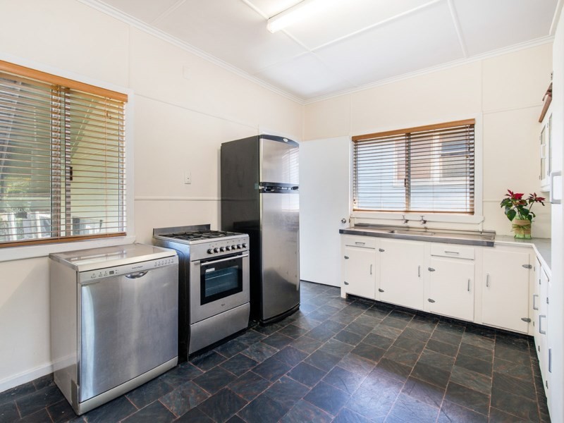 75 Birdwood Road, Holland Park West QLD 4121