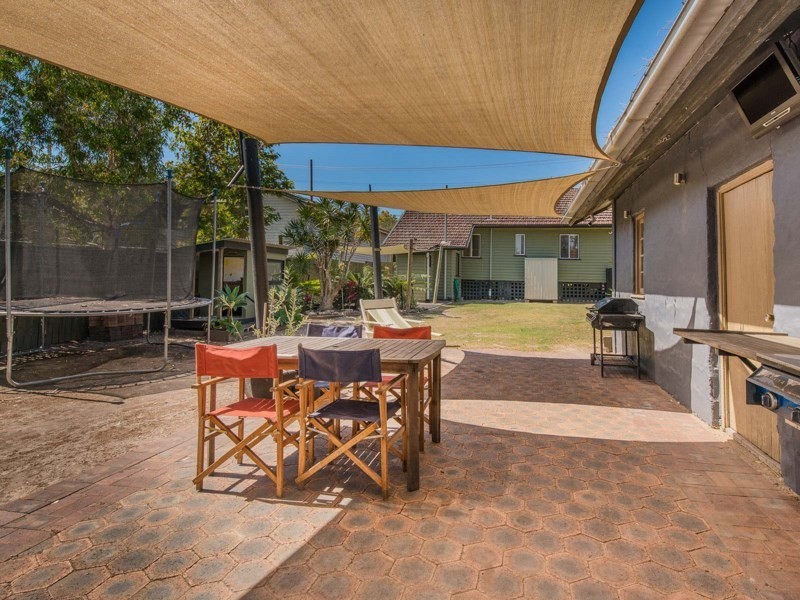 75 Birdwood Road, Holland Park West QLD 4121