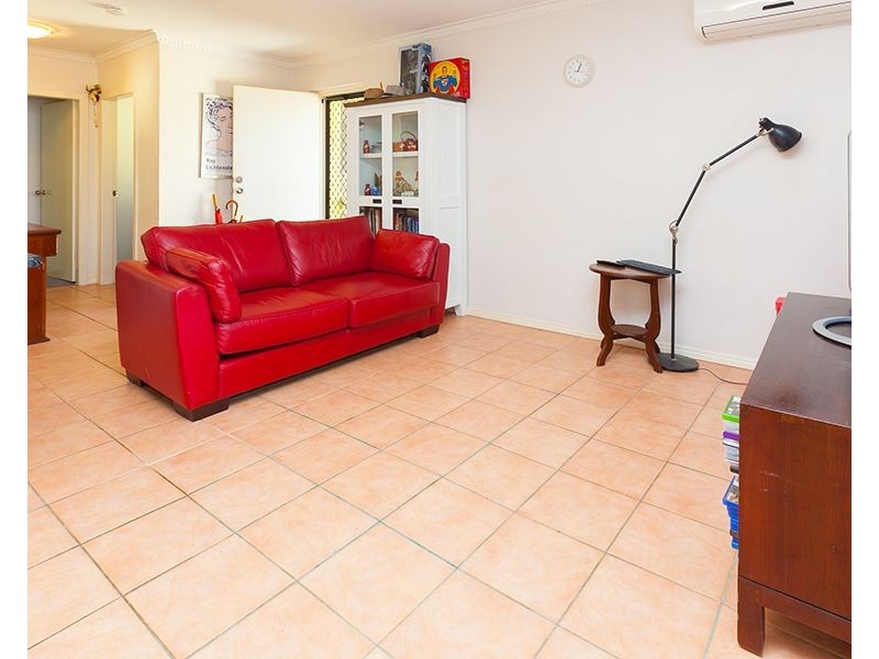 1/30 Cavillon Street, Holland Park QLD 4121