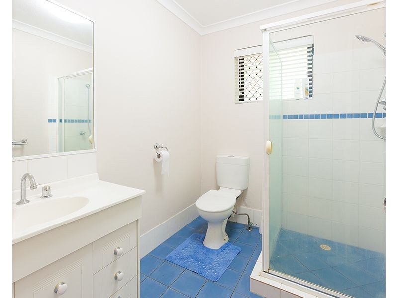 1/30 Cavillon Street, Holland Park QLD 4121