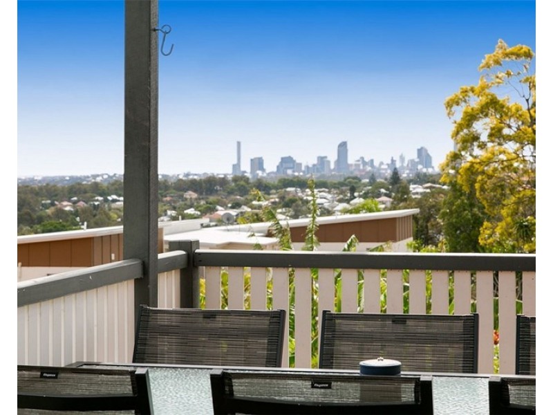 56 Bracken Street, Moorooka QLD 4105