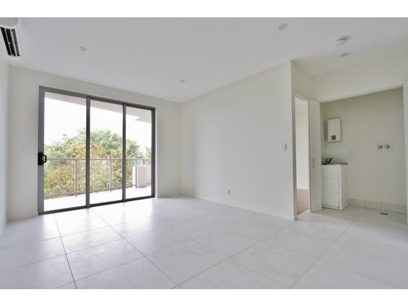 38/908 Logan Road, Holland Park QLD 4121