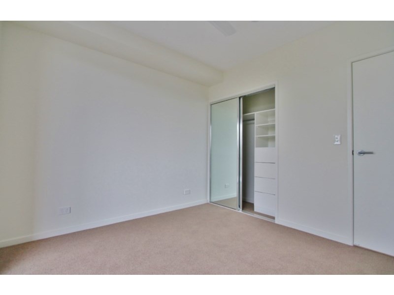 38/908 Logan Road, Holland Park QLD 4121