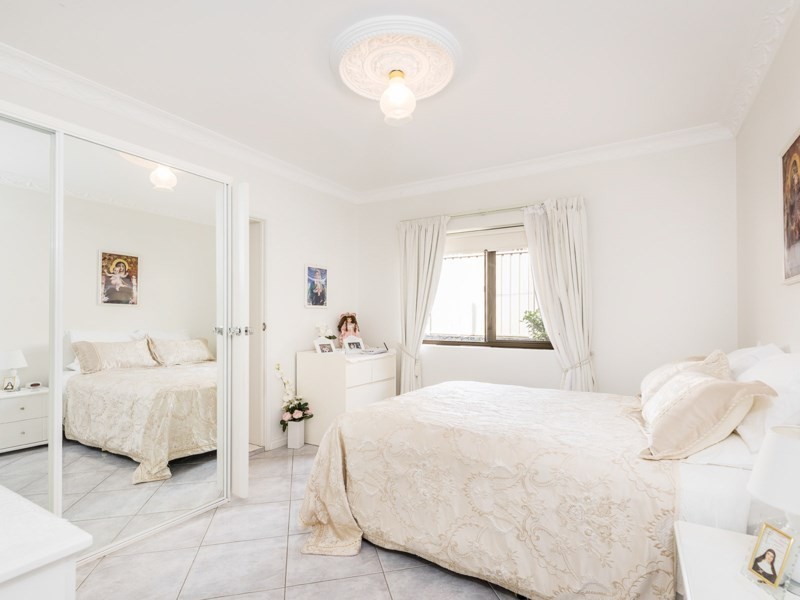 11 Banwell Crescent, Carindale QLD 4152