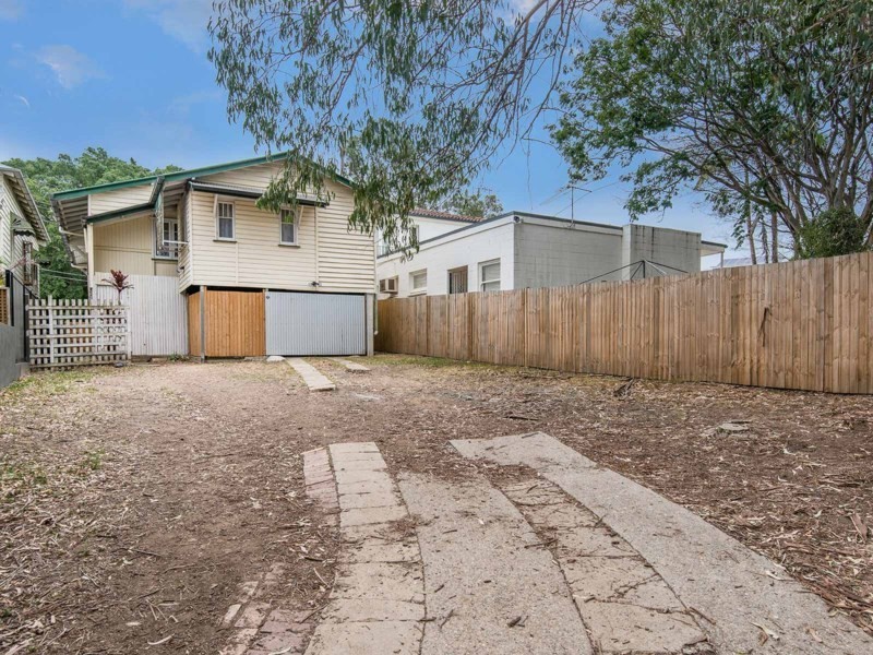 8 Bodalla Street, Norman Park QLD 4170