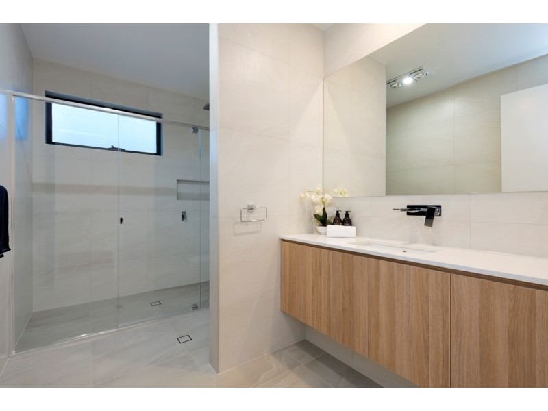 82 Ridgeview Street, Carindale QLD 4152