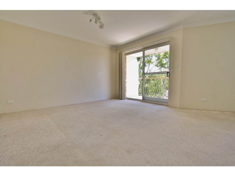 12/16 Swain Street, Holland Park West QLD 4121