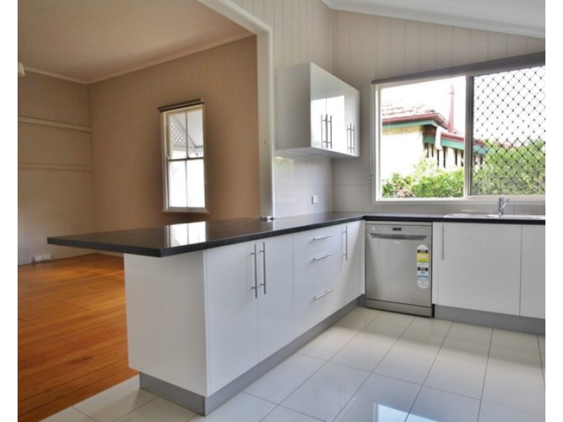 1/1105 Logan Road, Holland Park West QLD 4121