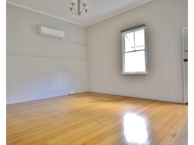 1/1105 Logan Road, Holland Park West QLD 4121