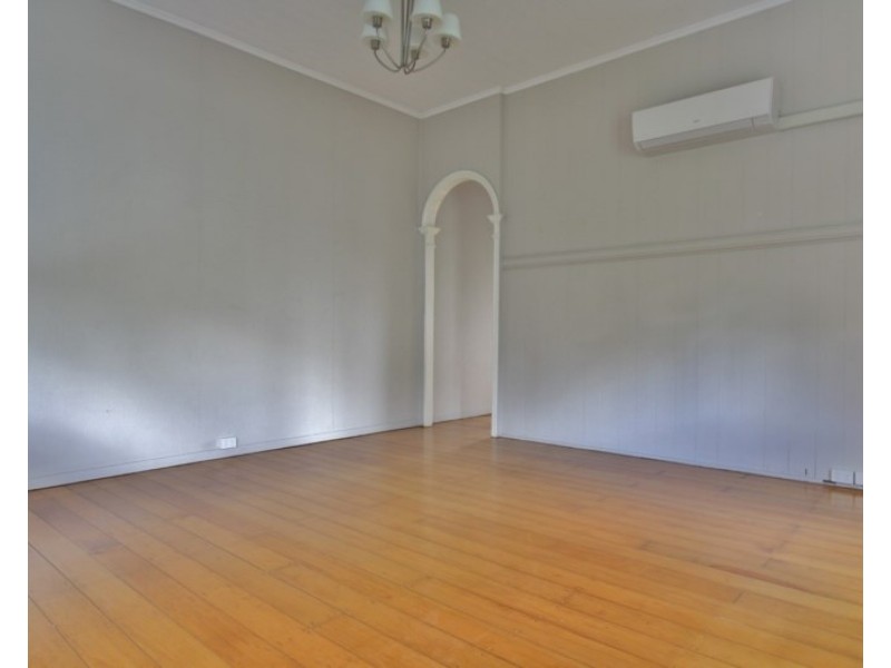 1/1105 Logan Road, Holland Park West QLD 4121