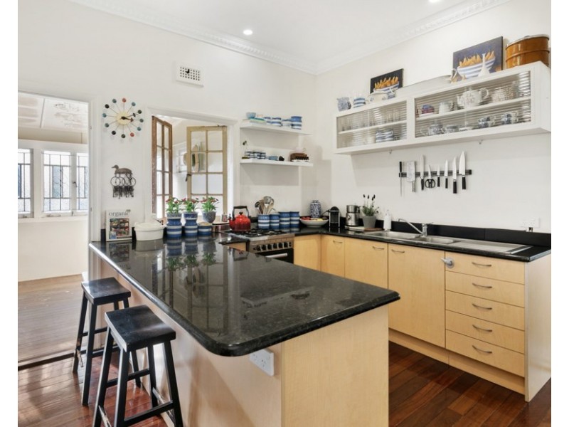 25 Yuletide Street, Holland Park West QLD 4121