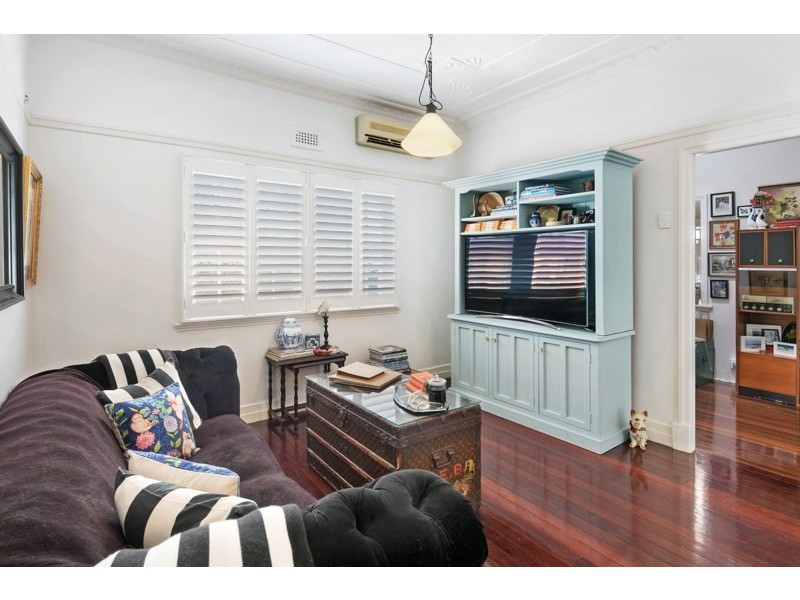 25 Yuletide Street, Holland Park West QLD 4121