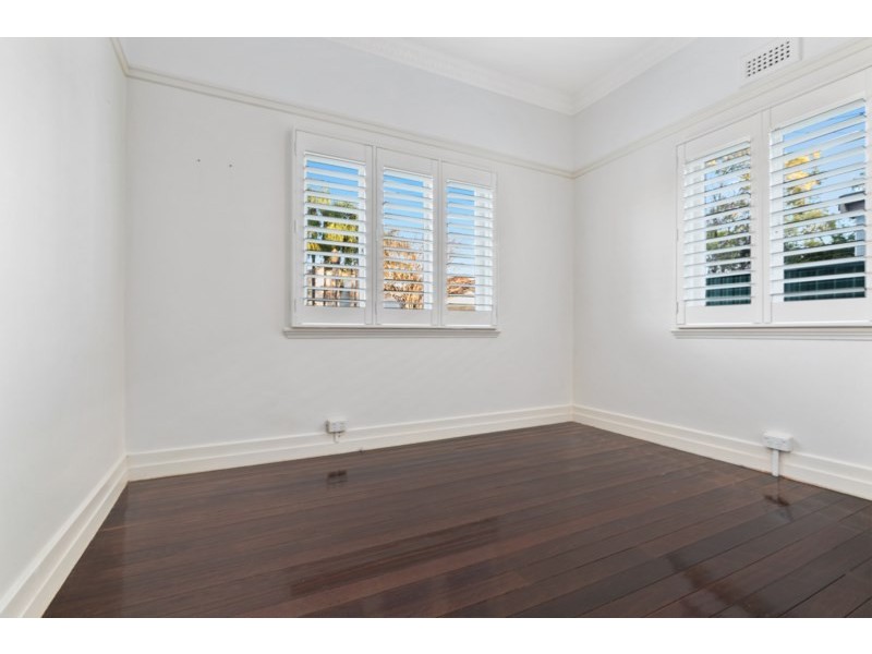 25 Yuletide Street, Holland Park West QLD 4121