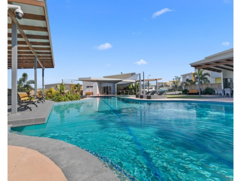 40/30 Taylor Place, Mackenzie QLD 4156