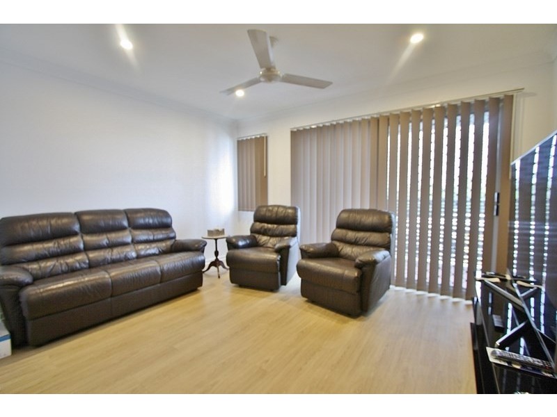 40/30 Taylor Place, Mackenzie QLD 4156