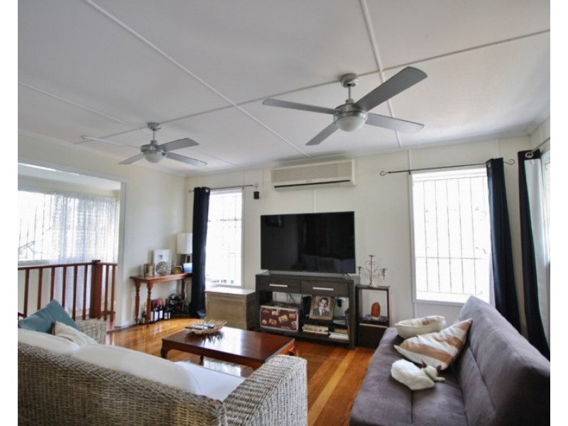 62 Dunrod Street, Holland Park West QLD 4121