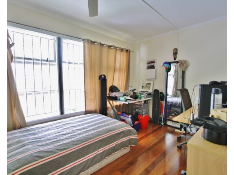 62 Dunrod Street, Holland Park West QLD 4121