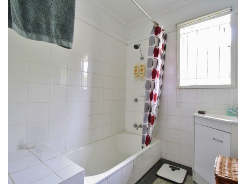 62 Dunrod Street, Holland Park West QLD 4121