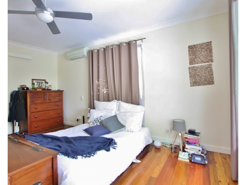 62 Dunrod Street, Holland Park West QLD 4121