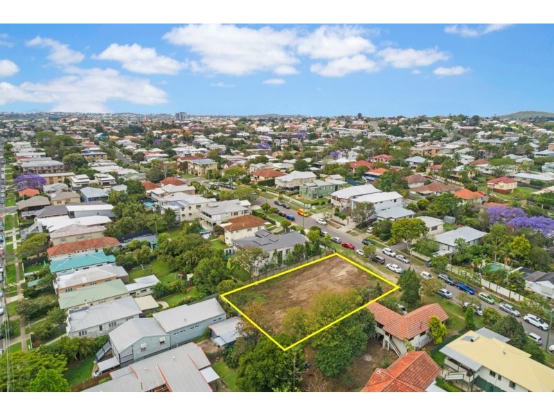 103 Henry Street, Greenslopes QLD 4120