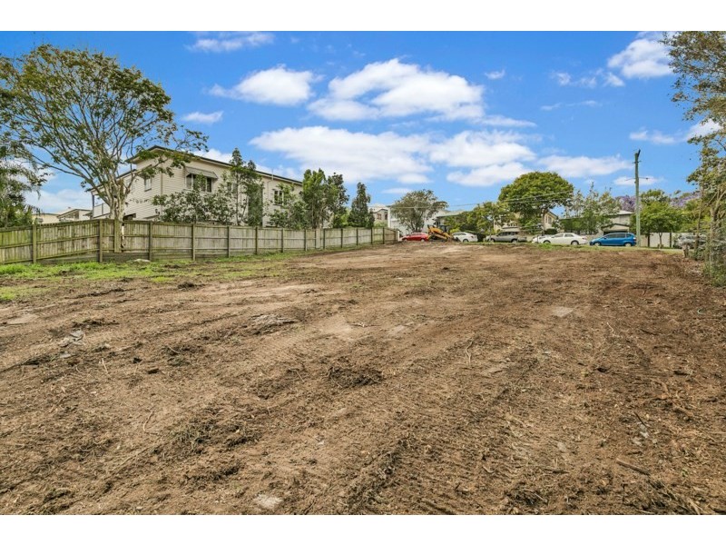 103 Henry Street, Greenslopes QLD 4120