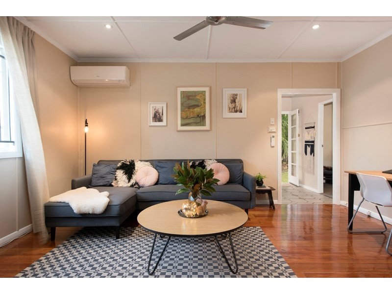 113 Birdwood Road, Holland Park West QLD 4121