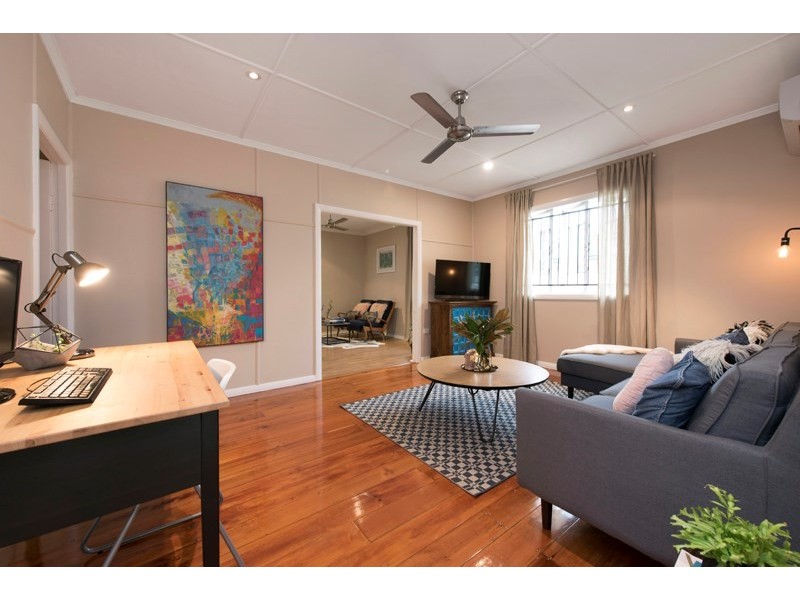 113 Birdwood Road, Holland Park West QLD 4121