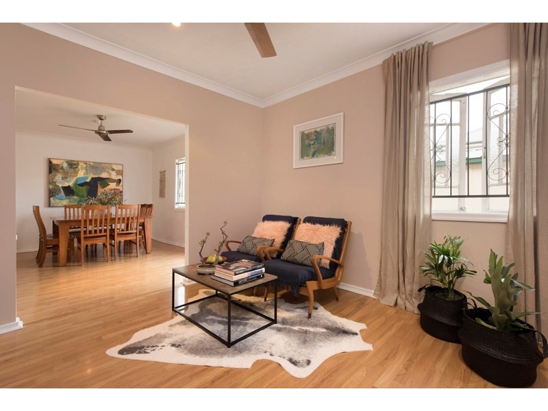 113 Birdwood Road, Holland Park West QLD 4121