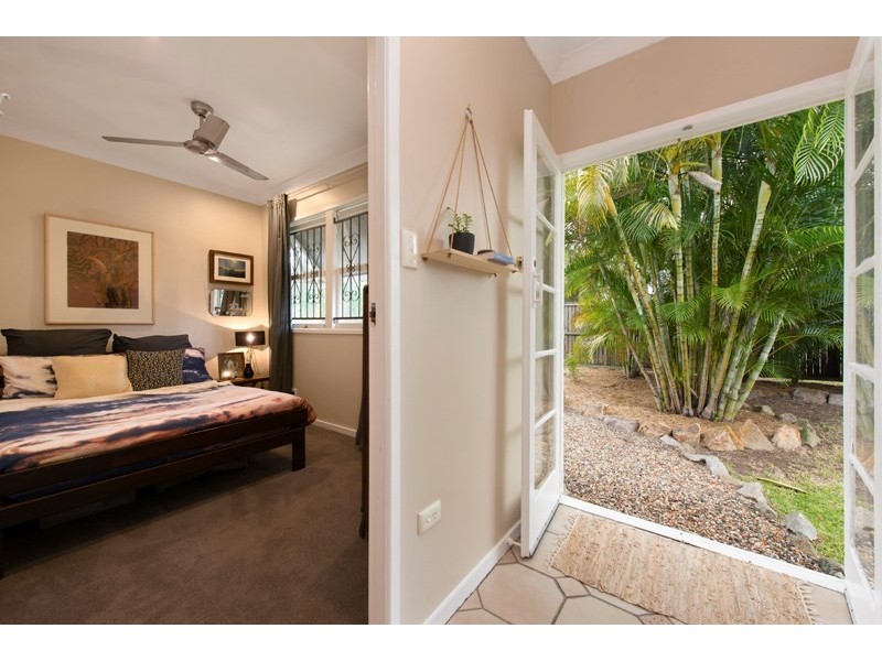 113 Birdwood Road, Holland Park West QLD 4121