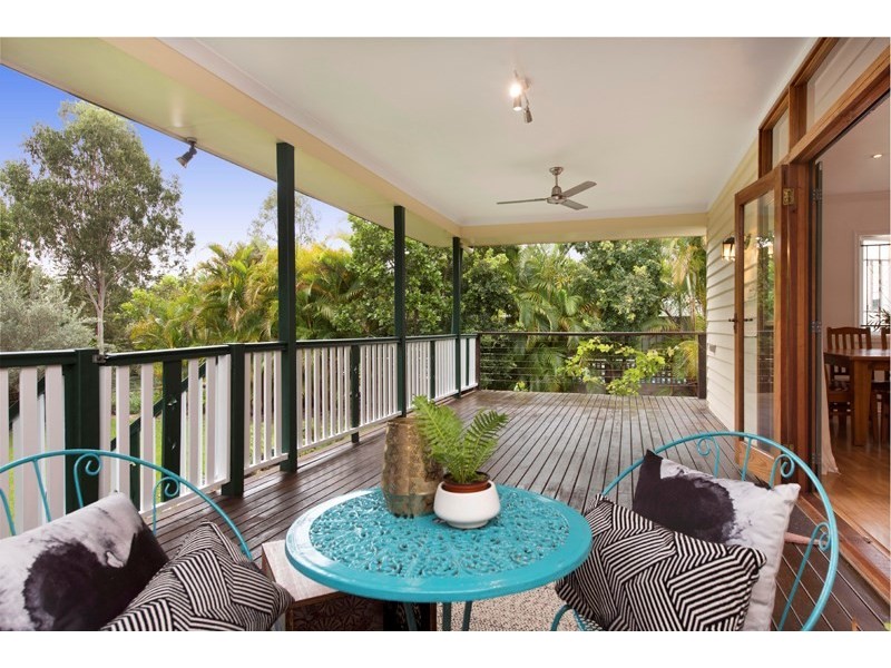 113 Birdwood Road, Holland Park West QLD 4121