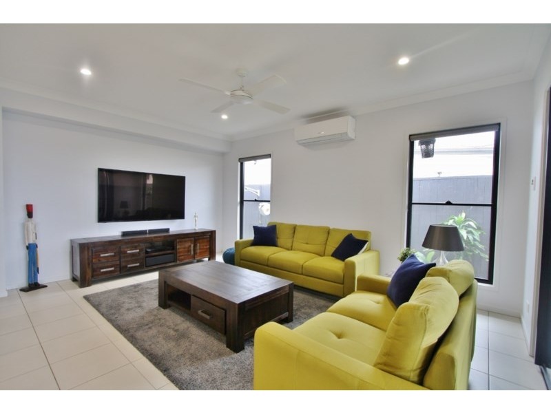 36 Eagle Parade, Rochedale QLD 4123