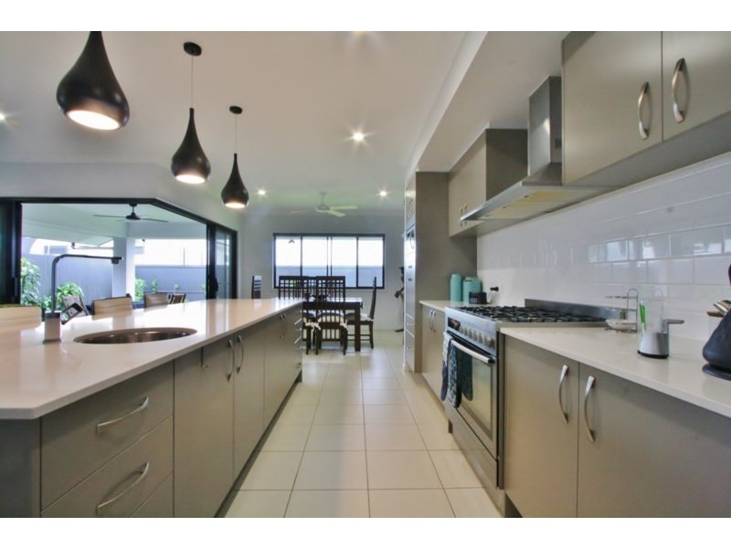 36 Eagle Parade, Rochedale QLD 4123