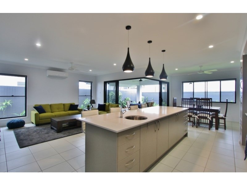 36 Eagle Parade, Rochedale QLD 4123