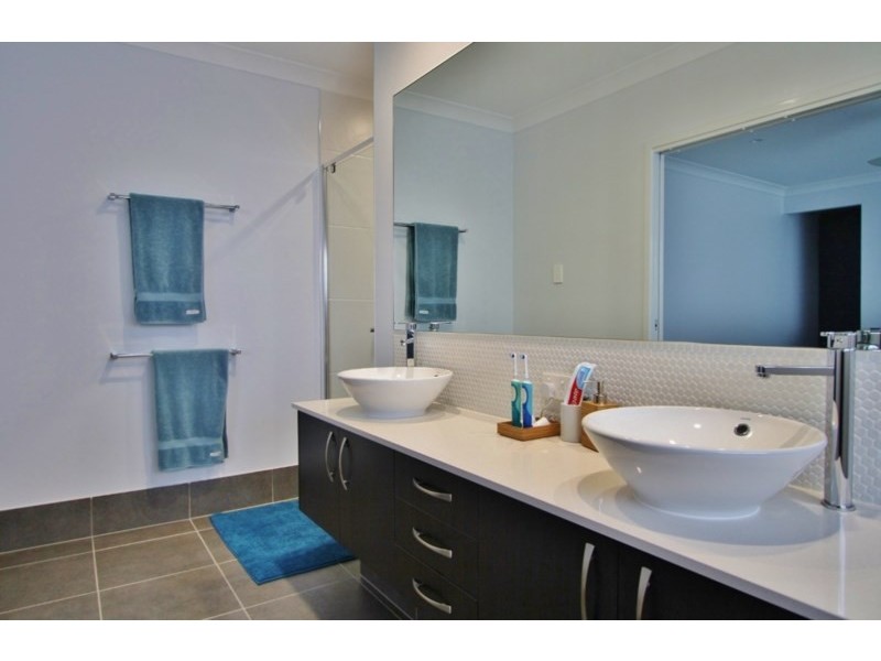 36 Eagle Parade, Rochedale QLD 4123