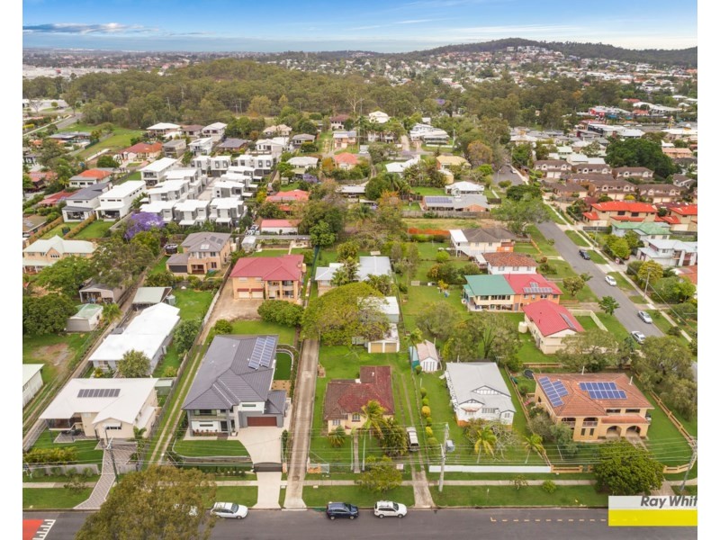 37 Zahel Street, Carina QLD 4152