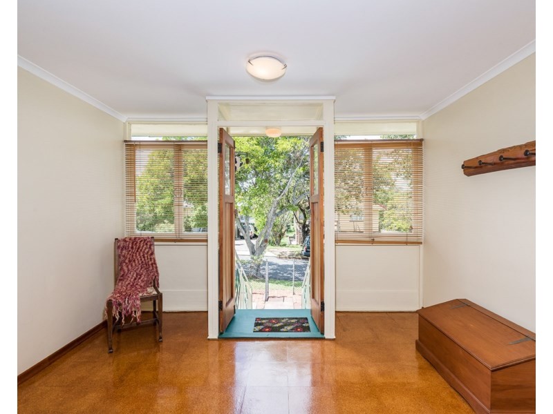 30 Binya Street, Holland Park QLD 4121