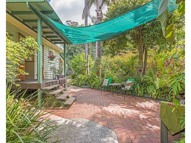 30 Binya Street, Holland Park QLD 4121