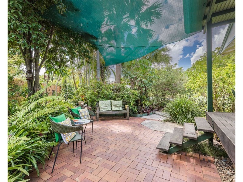 30 Binya Street, Holland Park QLD 4121