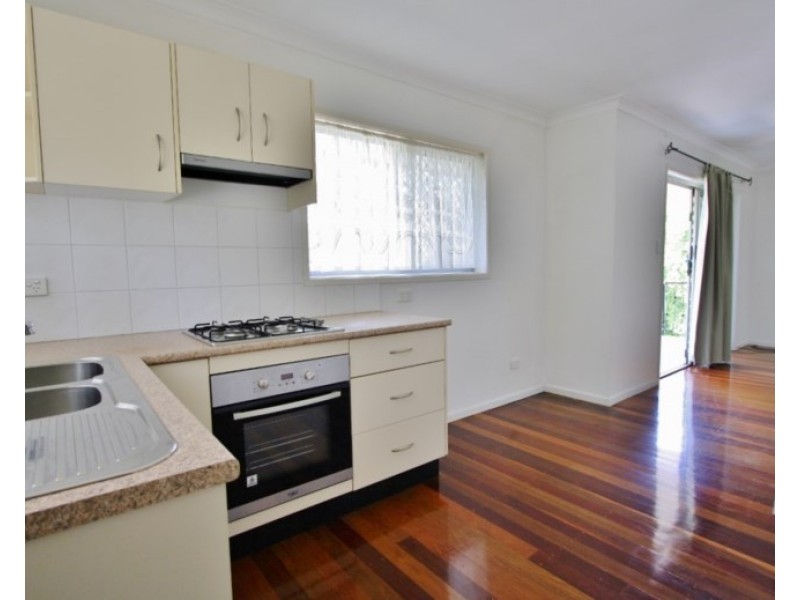 1/57 Crown Street, Holland Park West QLD 4121