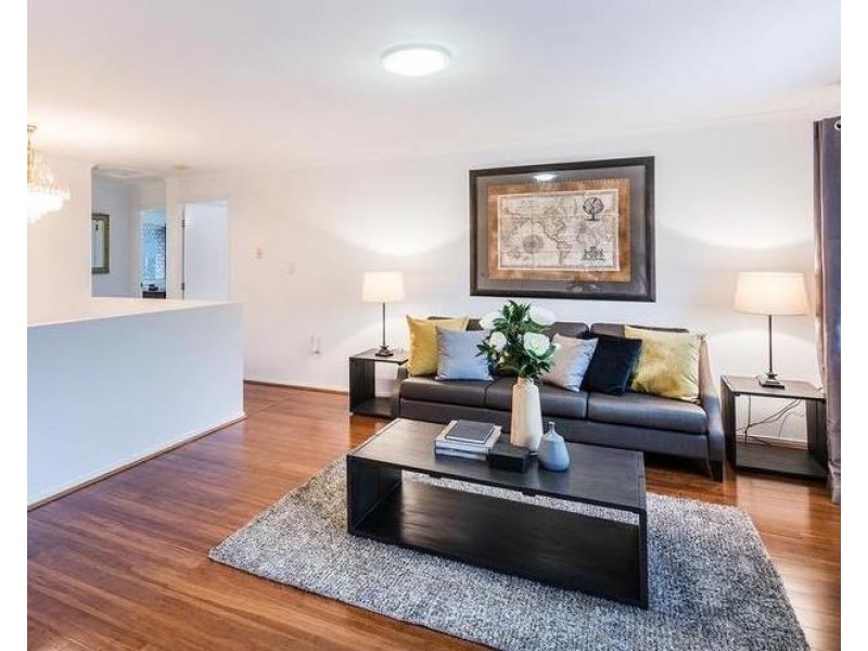 5 Conifer Street, Carindale QLD 4152