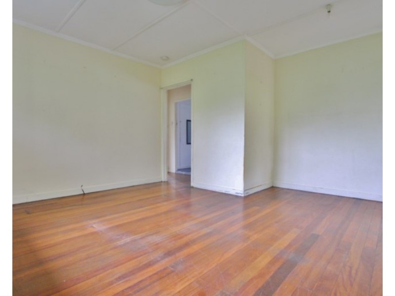 9 Monaco Street, Holland Park West QLD 4121