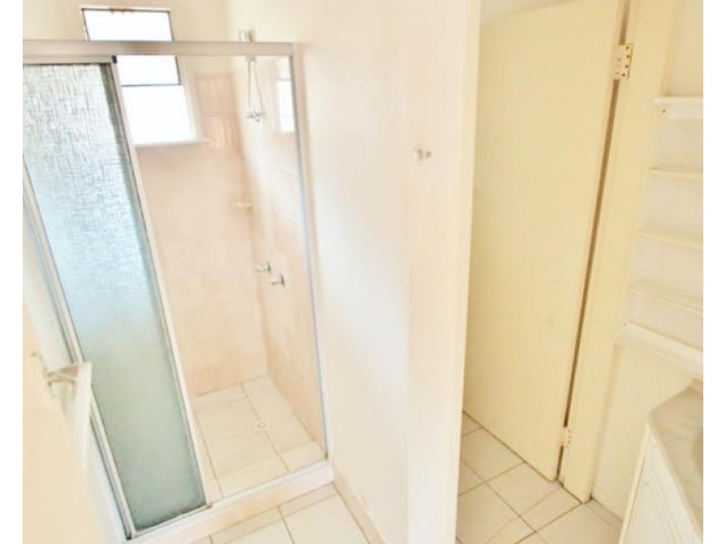 2/29 Arnold Street, Holland Park QLD 4121